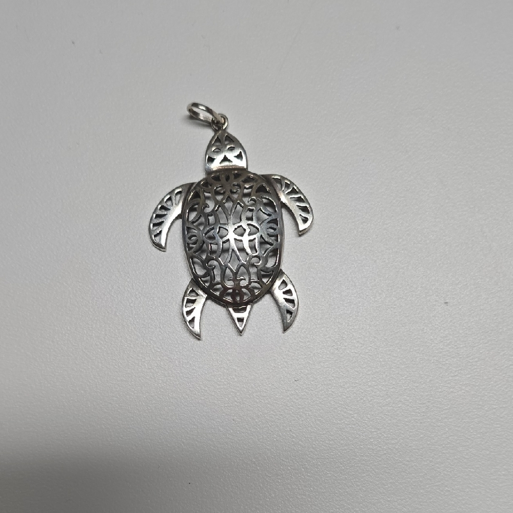 SOLD!!! Silver Turtle Pendant